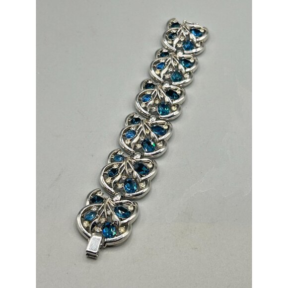 Signed Trifari Sapphire Blue Rhinestones Link Bracelet Wide Silver Tone Long - Picture 2 of 7